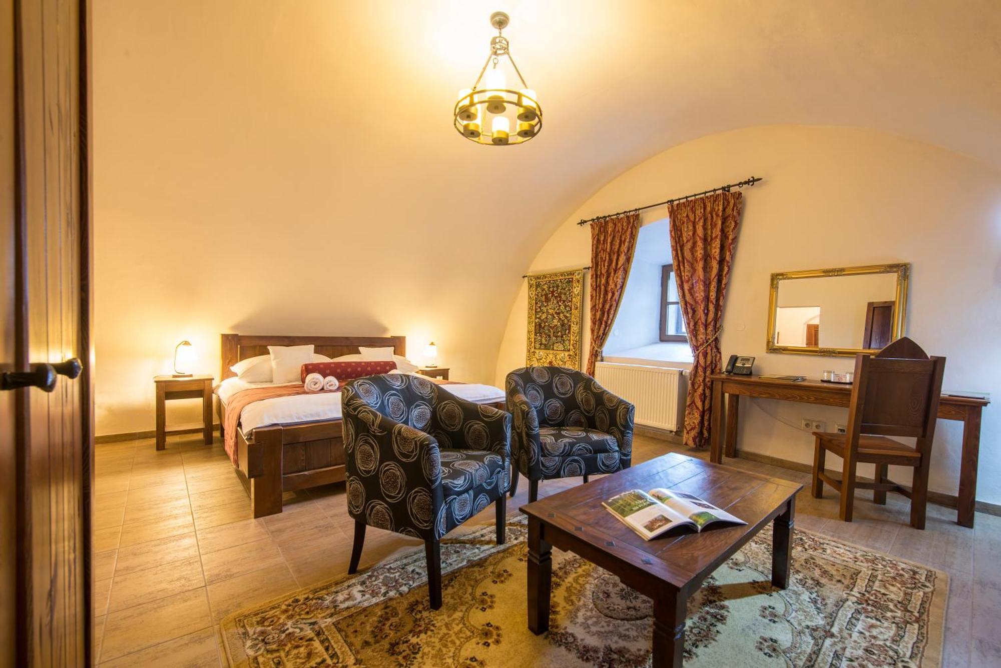 Hotel Grand Viglas Zvolen Exteriér fotografie